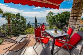 Opatija - villa s prekrasnim pogledom, Opatija, Дом