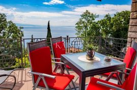 Opatija - villa s prekrasnim pogledom, Opatija, Дом