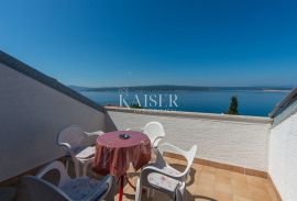 Crikvenica - kuća sa osam apartmana i bazenom, Crikvenica, Famiglia