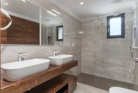 Malinska, otok Krk - Penthouse u luksuznoj villi 80 m od mora, Malinska-Dubašnica, Appartement