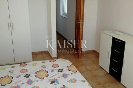 Jadranovo, dvoetažni stan na lijepoj lokaciji, Crikvenica, Apartamento