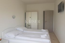 Matulji - kuća s apartmanima, Matulji, بيت