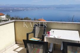 Opatija, Lovran - Kuća sa pogledom na more, sa tri stana 300 m2, Lovran, Casa