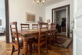 Rijeka, Centar – Gospodski stan s pet soba, Rijeka, Wohnung