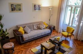 Opatija, Centar – Dvije etaže vile u srcu grada 205 m2, Opatija, House