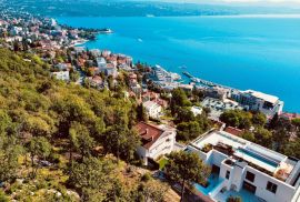 Opatija – Jedinstvena prilika za investitore u centru Opatije s predivnim pogledom, Opatija, Famiglia