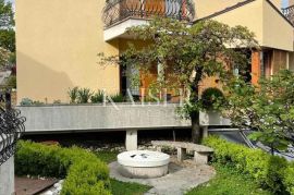 Opatija, Volosko – Obiteljska vila s pogledom na more, Opatija, House