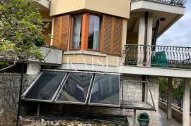 Opatija, Volosko – Obiteljska vila s pogledom na more, Opatija, Famiglia