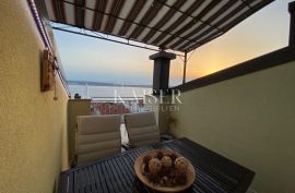 Dramalj, vrhunski stan s panoramskim pogledom, Crikvenica, Appartement