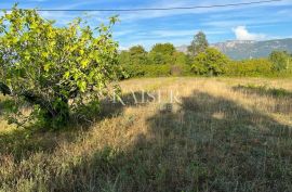 Istra, Kršan – Stancija s predivnim pogledom na Učku, Kršan, Terrain