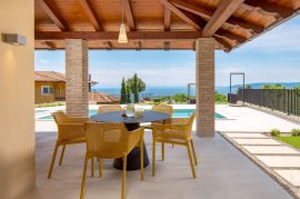 Opatijska rivijera – Predivna mediteranska vila na samoj obali, Opatija, Kuća