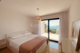 Opatija, Pobri – Dvojna vila s krovnim bazenom i predivnim pogledom, Opatija - Okolica, House