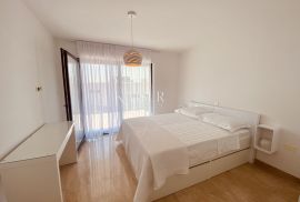 Opatija, Pobri – Dvojna vila s krovnim bazenom i predivnim pogledom, Opatija - Okolica, House