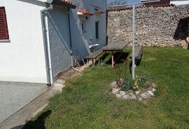 Jadranovo - Kuća sa 3 stana i pogledom na more, Crikvenica, Casa