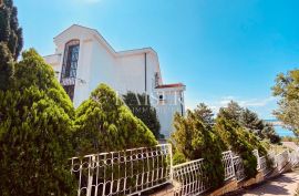 Jadranovo - Villa sa 11 apartmana, Crikvenica, بيت