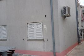 Jadranovo - Kuća sa 5 apartmana, Crikvenica, بيت