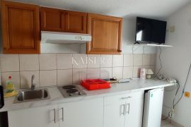 Jadranovo - Kuća sa 5 apartmana, Crikvenica, Maison