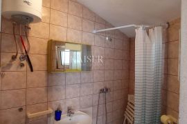 Jadranovo - Kuća sa 5 apartmana, Crikvenica, Дом