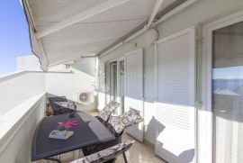 APARTMAN 1 RED DO MORA PRILIKA!!, Crikvenica, Daire