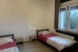 ZAMET,  4 sobe, 8 kreveta, Rijeka, Appartement