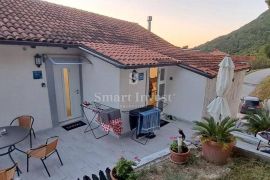 ISTRA, PLOMIN, KUĆA 270 M2, POSLOVNA I STAMBENA MOGUĆNOST, Kršan, House