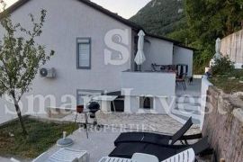 ISTRA, PLOMIN, KUĆA 270 M2, POSLOVNA I STAMBENA MOGUĆNOST, Kršan, بيت