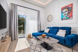 OPATIJA - CENTAR, novouređen stan 2S+DB s vrtom!, Opatija, Wohnung