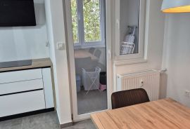 Uređeni stan za najam - centar Osijek, Osijek, Appartement