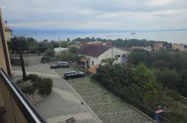 IČIĆI-STAN S GARAŽOM NA 2 KATU- PREPORUČAMO, Opatija - Okolica, Appartement