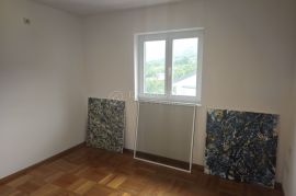 IČIĆI-STAN S GARAŽOM NA 2 KATU- PREPORUČAMO, Opatija - Okolica, Apartamento