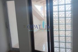 Opatija-Ičići, prekrasan 3 sobni stan za radnike 200 €, Opatija - Okolica, Appartement