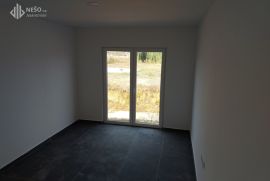 KUĆA - ŠUŠNJARI - 60 m2, Laktaši, Ev