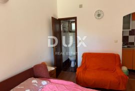 ZADAR, SILBA Dvije kuće s apartmanima - 200 m OD PLAŽE!!, Zadar - Okolica, Σπίτι