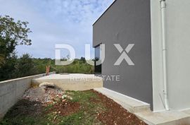 ISTRA, BARBAN - Dvojna vila s bazenom i maksimalnom privatnošću, Barban, House