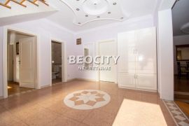 Zemun, Donji grad, Radoja Dakića, 5.0, 300m2, Zemun, House