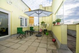 Zemun, Gornji grad, Banijska, 2.0, 77m2, Zemun, Apartamento