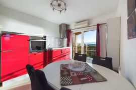 Kraljevica - dvoetažni stan s panoramskim pogledom, Kraljevica, Apartamento