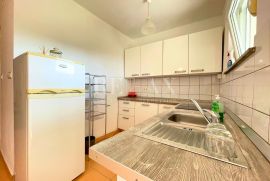 Crikvenica - Prizemni stan s vrtom i pogledom na more, Crikvenica, Apartamento