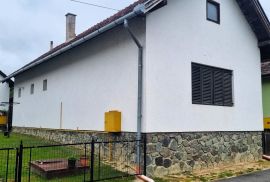 Obiteljska kuća s velikom okućnicom - Zdenci (Orahovica), Zdenci, Casa