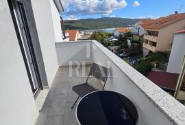 Dvoetažni atraktivni stan s pogledom na Puntarsku dragu, 104m2, 2S+DB, Krk, Appartement