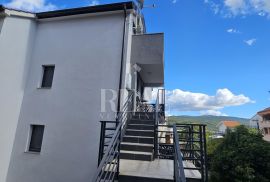 Dvoetažni atraktivni stan s pogledom na Puntarsku dragu, 104m2, 2S+DB, Krk, Apartamento