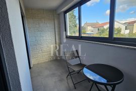 Dvoetažni atraktivni stan s pogledom na Puntarsku dragu, 104m2, 2S+DB, Krk, Apartamento