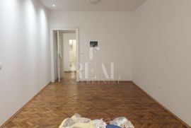 Prodaja adaptiranog stana na Sušaku 3SKL 83.70  M2, Rijeka, شقة