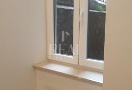 Prodaja adaptiranog stana na Sušaku 3SKL 83.70  M2, Rijeka, Appartement