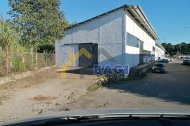 Poslovni prostor ind. Zona Šijana - Pula 40m2 + 70m2 galerija i dvorište., Pula, Ticari emlak