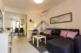 ISTRA - PULA Prekrasan apartman blizu Arene, Pula, Apartamento