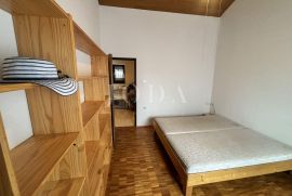 Stan u Selcu na prodaju, odlična lokacija i pogled na more, Crikvenica, Apartamento