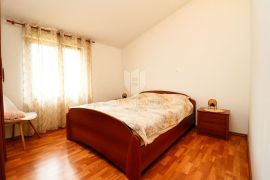 Poreč, okolica, svijetao stan 500m od mora, Poreč, Appartement