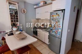 Novi Sad, Adamovićevo Naselje, Cara Dušana, 1.5, 43m2, Novi Sad - grad, Apartamento