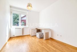 Zagreb, Trokut, trosoban stan površine NKP 62,86 m2, Zagreb, Appartement